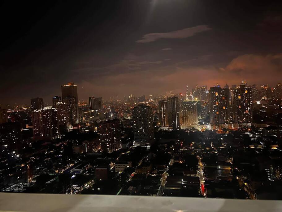 Breeze Residences - 1Br Unit With Balcony -Top Floor Manila Luaran gambar