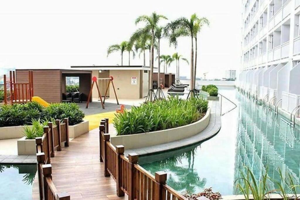 Breeze Residences - 1Br Unit With Balcony -Top Floor Manila Luaran gambar